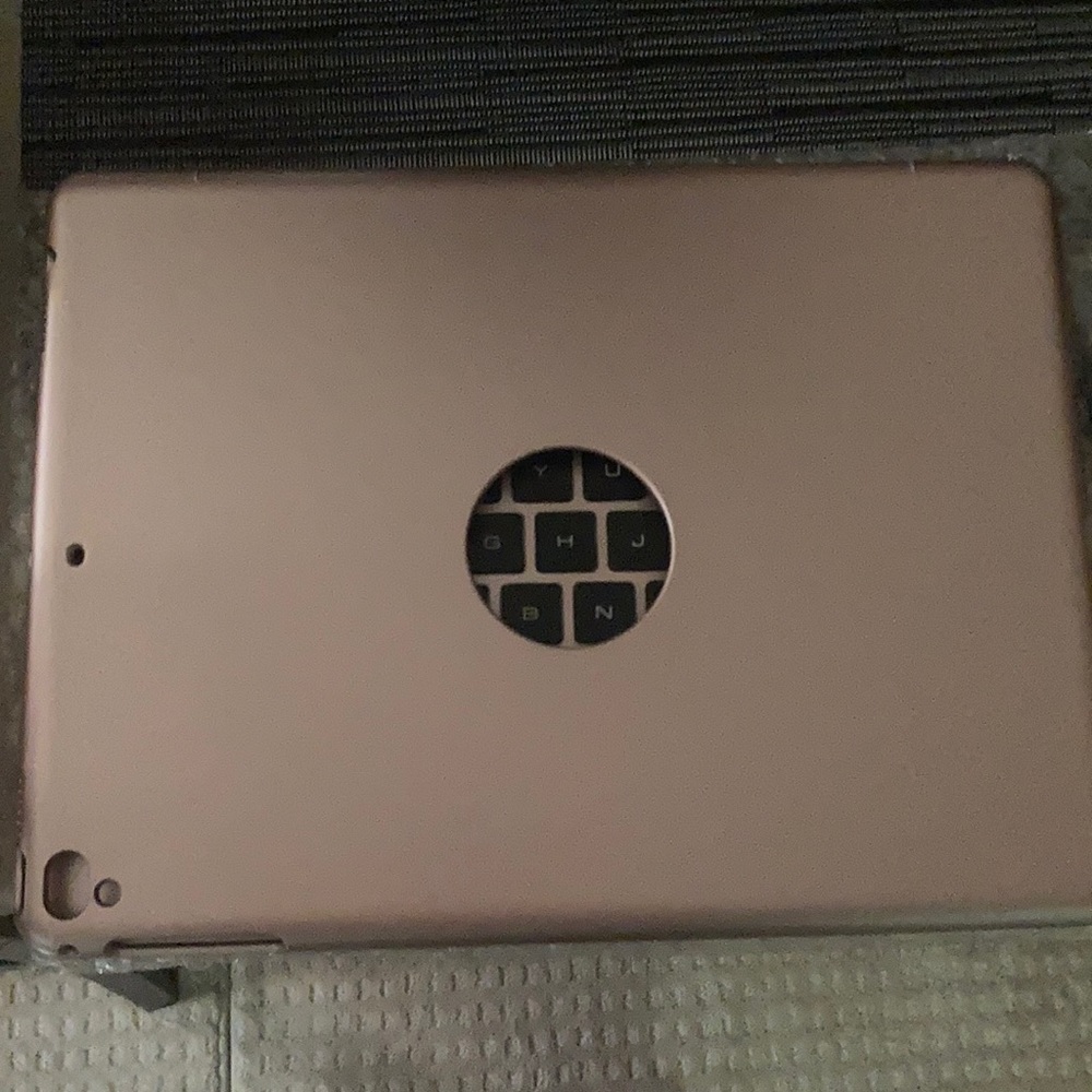 Bluetooth Keyboard - Picture 2 of 2